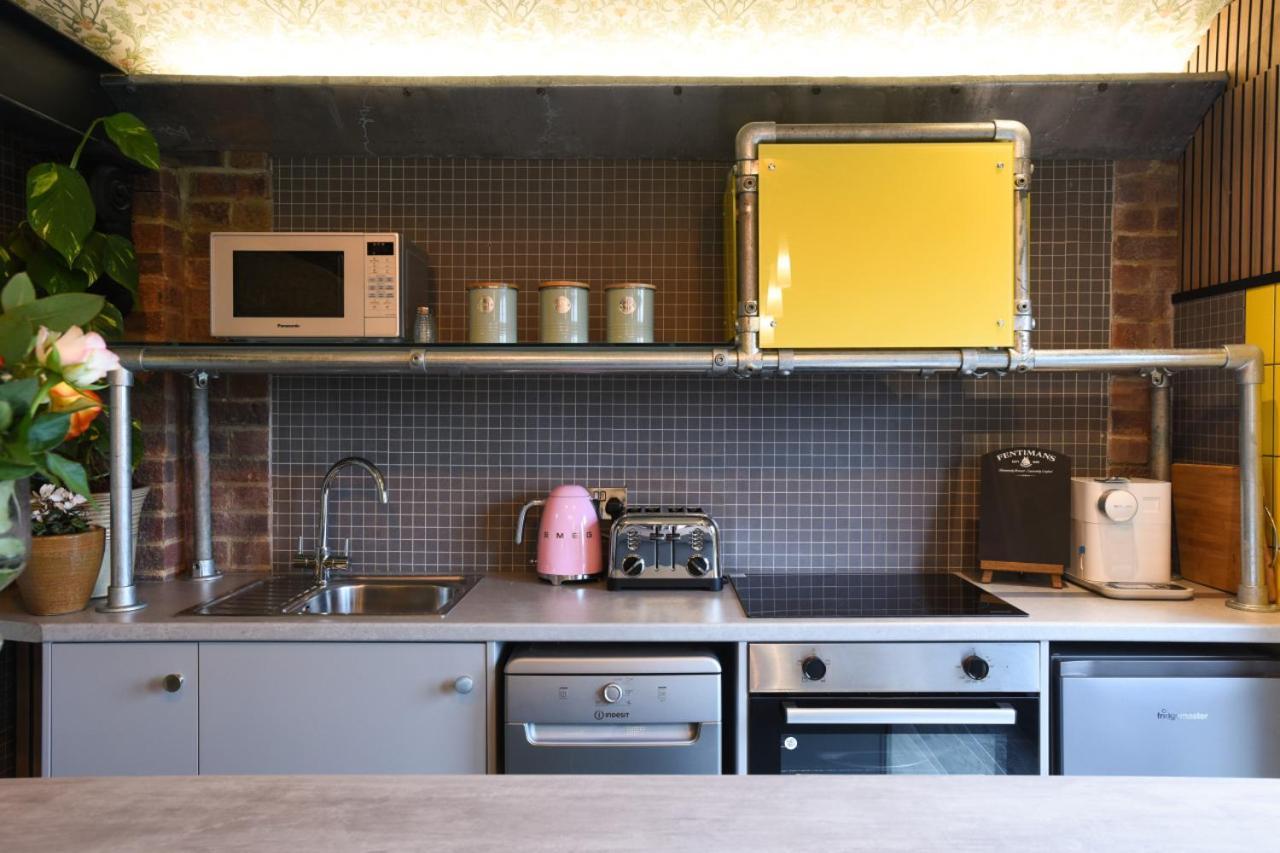 Air Maison - The Cow Shed Wow Factor Countryside Retreat * Westbourne (Hampshire)