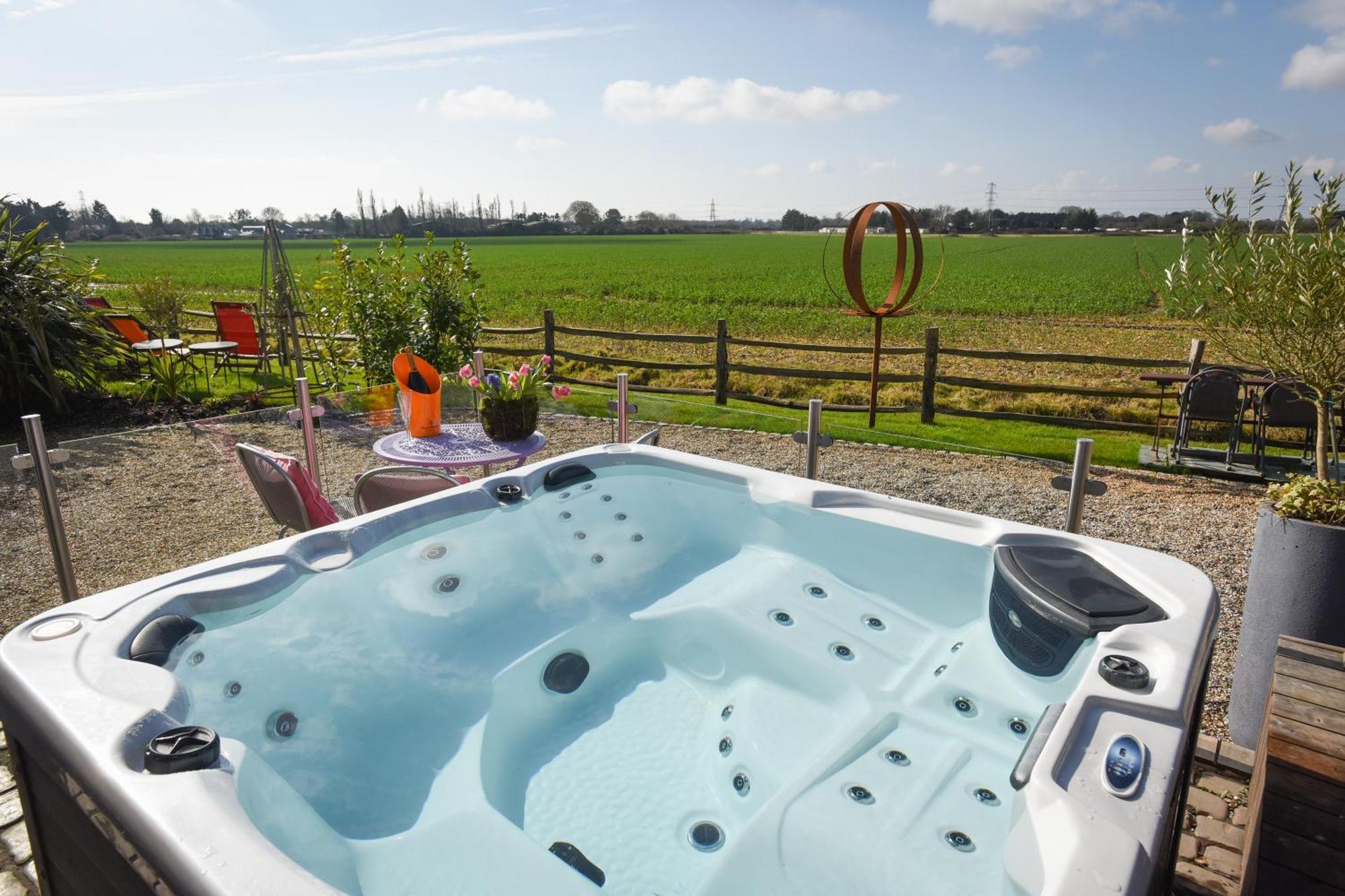 Holiday home Air Maison - The Cow Shed Wow Factor Countryside Retreat Westbourne (Hampshire)