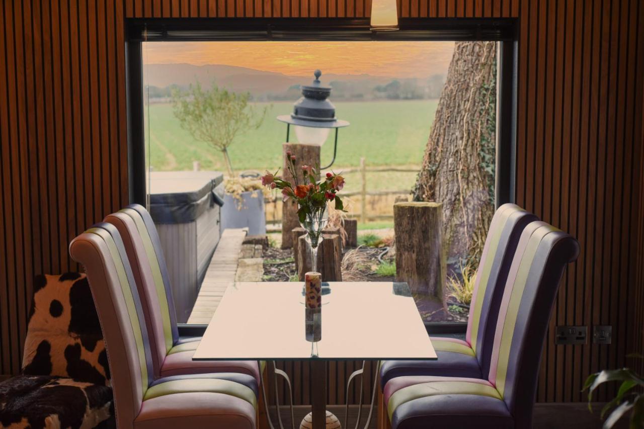 Air Maison - The Cow Shed Wow Factor Countryside Retreat * Westbourne (Hampshire)