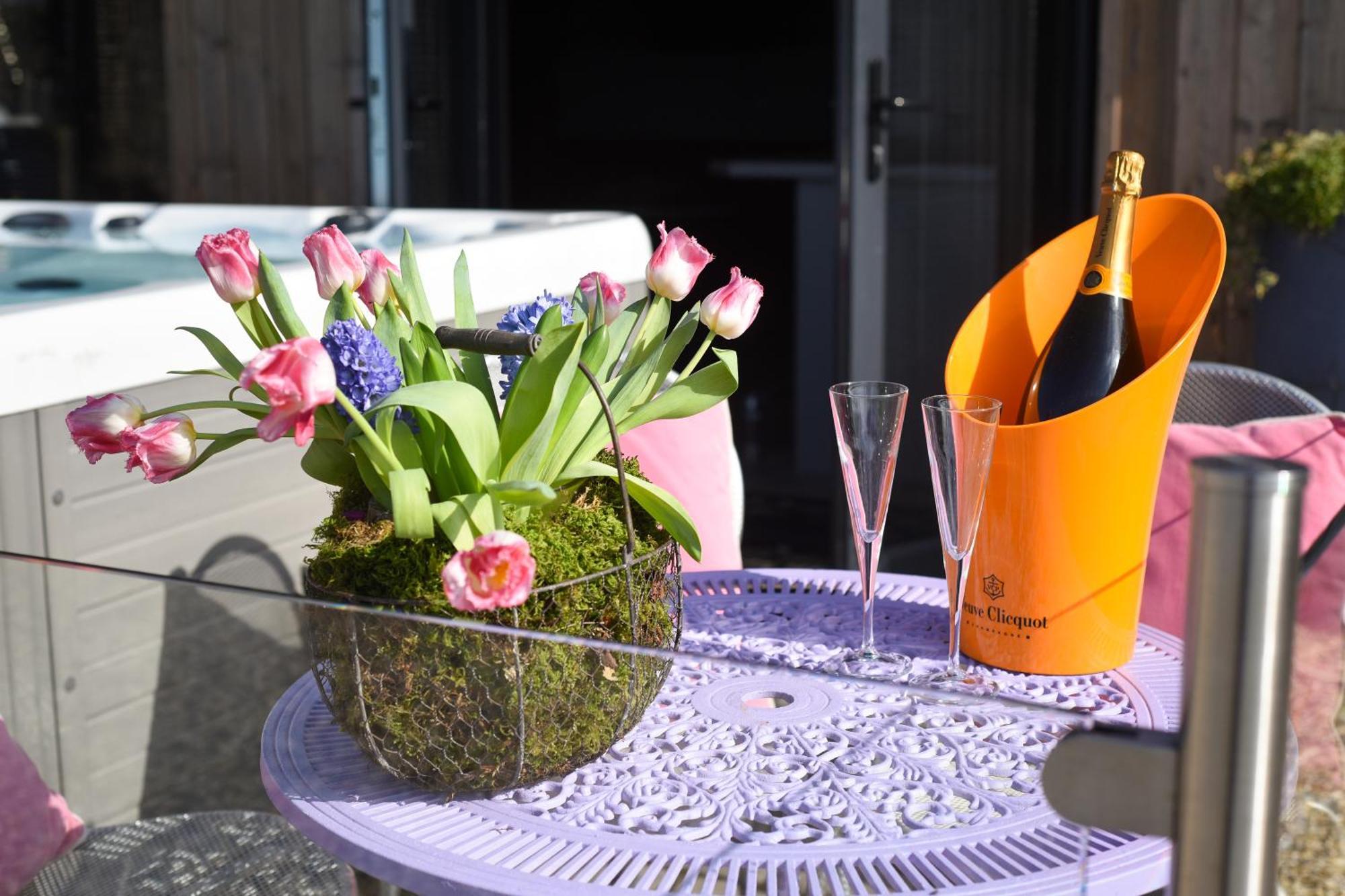 Air Maison - The Cow Shed Wow Factor Countryside Retreat Westbourne (Hampshire)