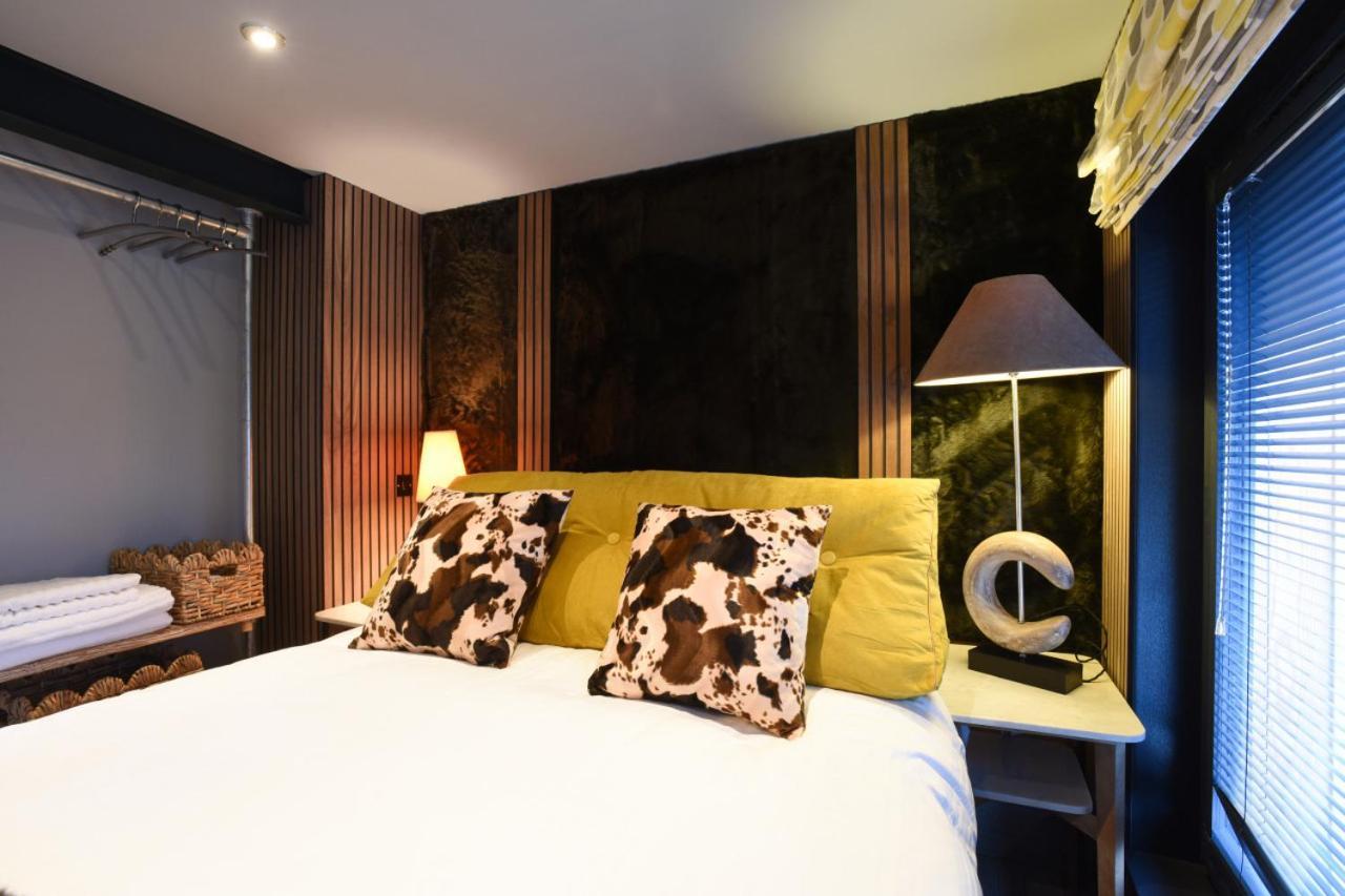 Air Maison - The Cow Shed Wow Factor Countryside Retreat Holiday home Westbourne (Hampshire)